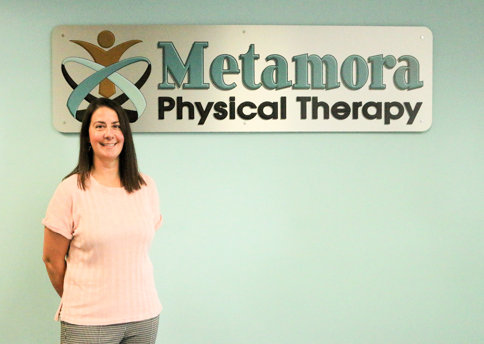 Dr. Kathryn McKinnon Dr. Kathryn McKinnon